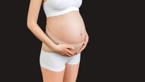 במה תורמת חגורת הבטן להריון?